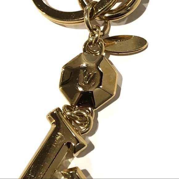 Auth Louis Vuitton Facettes M65216 Logo Gold Key & Bag Charm Keychain Key Holder - Picture 4 of 15